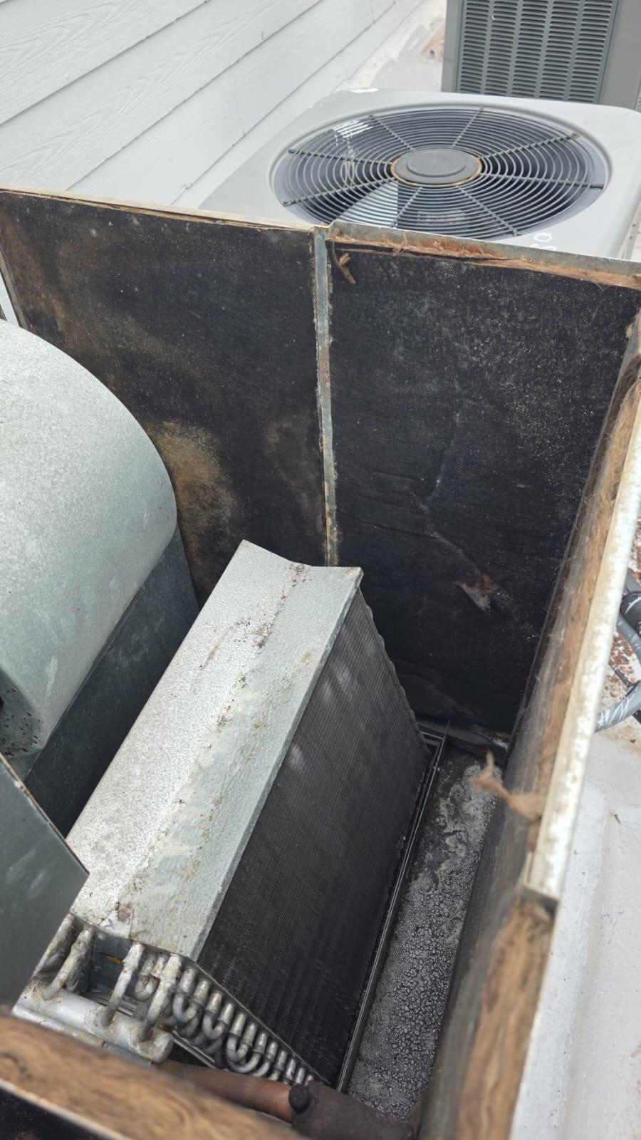 Spring HVAC Maintenance Checklist for Conroe Commercial Buildings